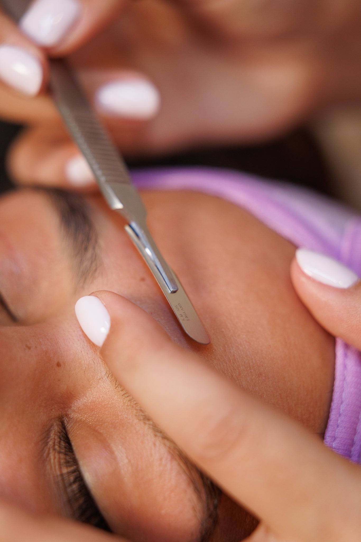 Dermaplaning